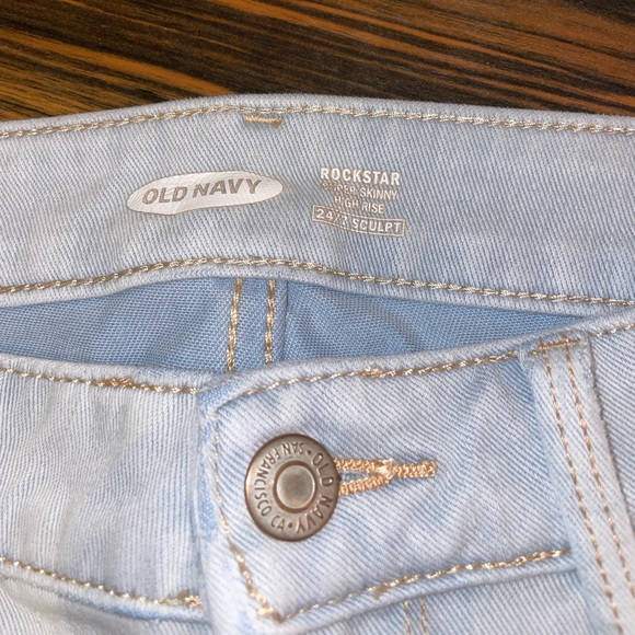 Light Blue Old Navy Jeans - Picture 4 of 4